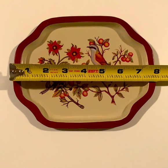 Vintage metal bird tray, Hong Kong - Picture 8 of 9